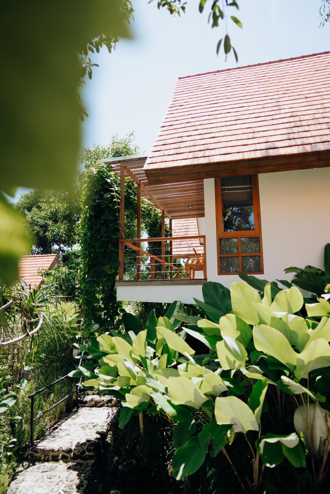 Deep Roots Dive & Yoga Resort Ped Exterior foto
